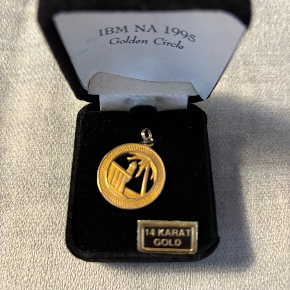 Puerto Rico 14 Karat Gold Charm NIB